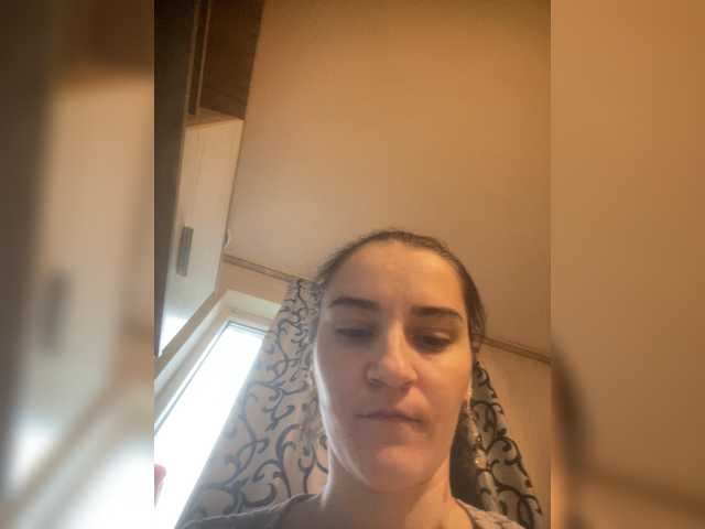 Myatom – webcam model profile photo