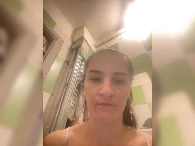 Myatom – webcam model profile photo