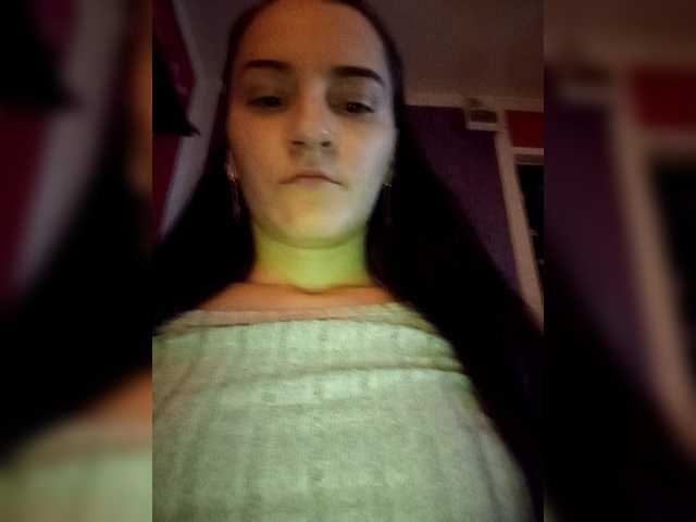 Myatom's BongaCams show and profile