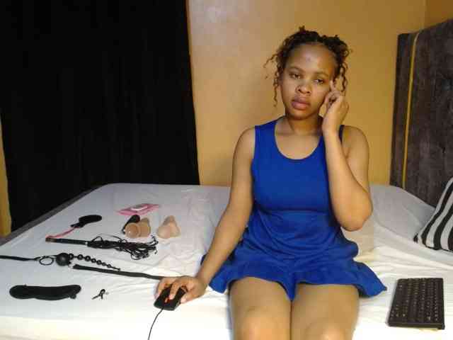 SexyElsie webcam