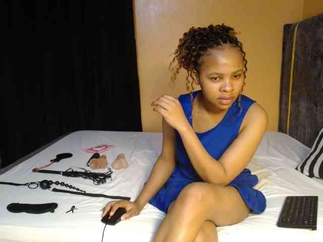 SexyElsie webcam