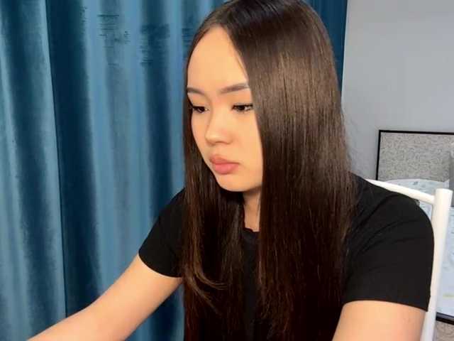 LatrishaAltigs's BongaCams show and profile