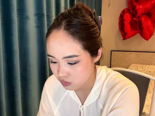 LatrishaAltigs's BongaCams show and profile