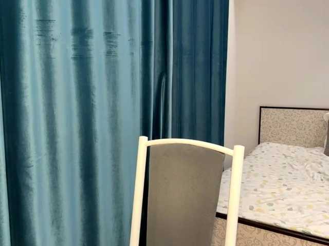 LatrishaAltigs's BongaCams show and profile