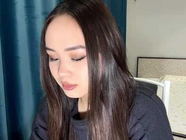 LatrishaAltigs's BongaCams show and profile