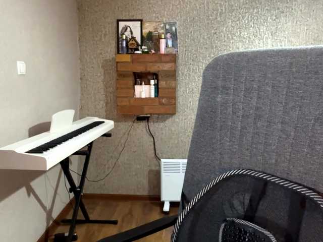  LatrishaAltigs chat room
