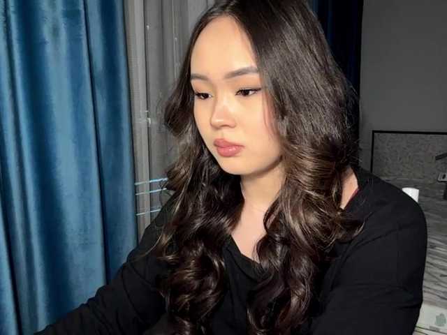 LatrishaAltigs's BongaCams show and profile