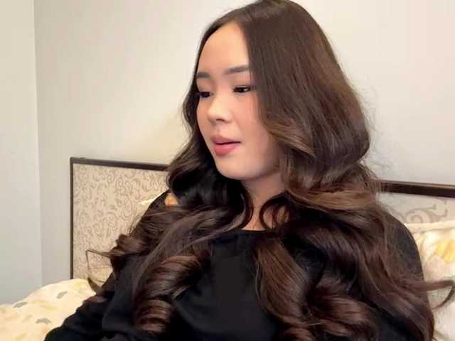 LatrishaAltigs's BongaCams show and profile