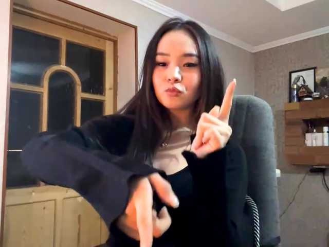 LatrishaAltigs - seasoned stripper for a crazy live event LatrishaAltigs from BongaCams