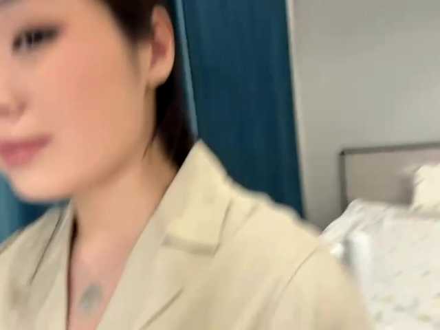 LatrishaAltigs's BongaCams show and profile