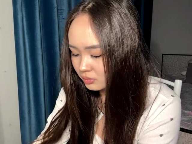 LatrishaAltigs's BongaCams show and profile