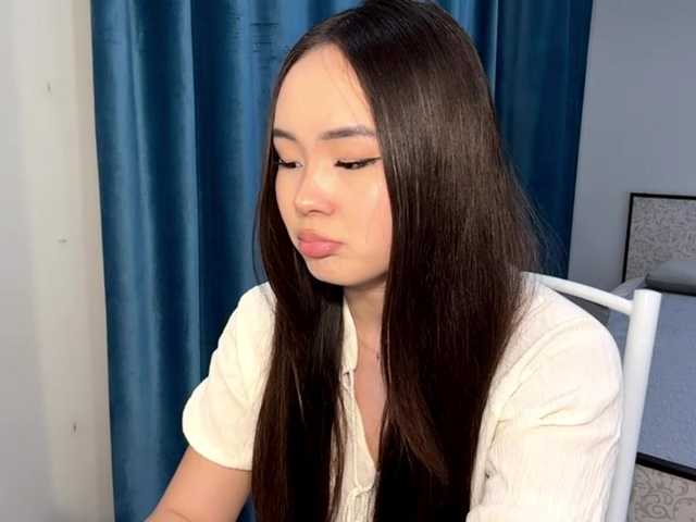 LatrishaAltigs's BongaCams show and profile