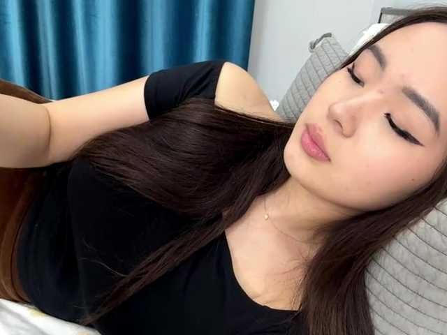 LatrishaAltigs's BongaCams show and profile