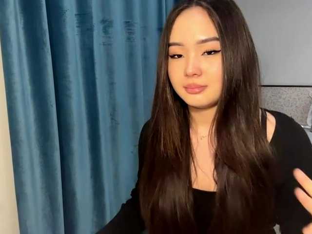 LatrishaAltigs's BongaCams show and profile