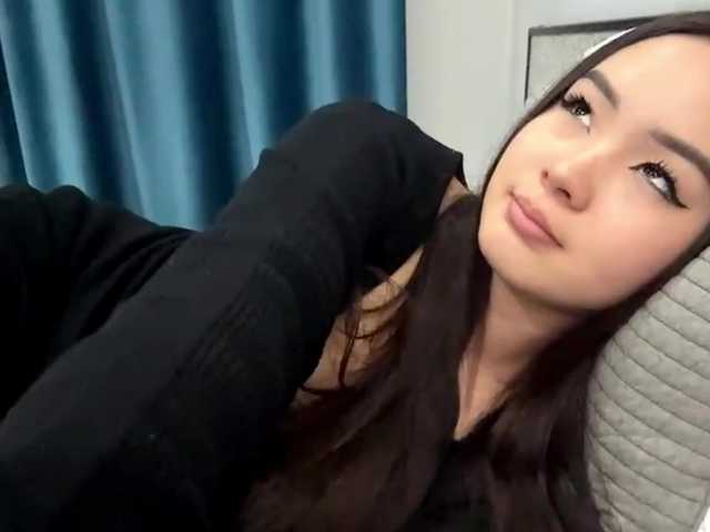 LatrishaAltigs's BongaCams show and profile