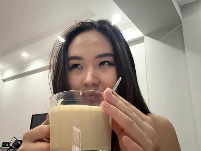 LatrishaAltigs's BongaCams show and profile