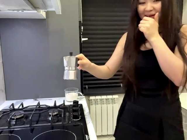 LatrishaAltigs's BongaCams show and profile