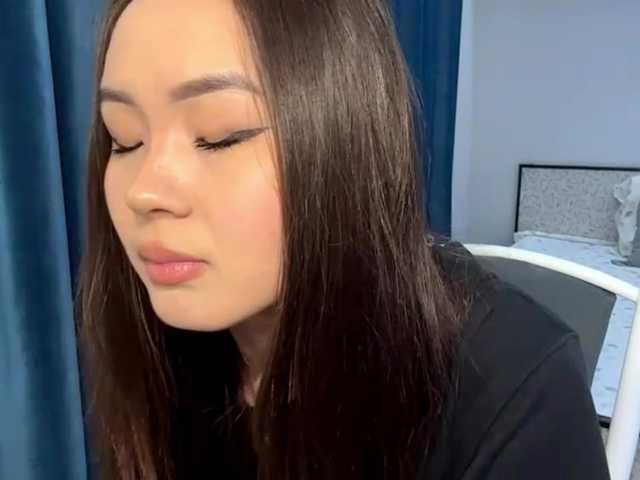 LatrishaAltigs's BongaCams show and profile