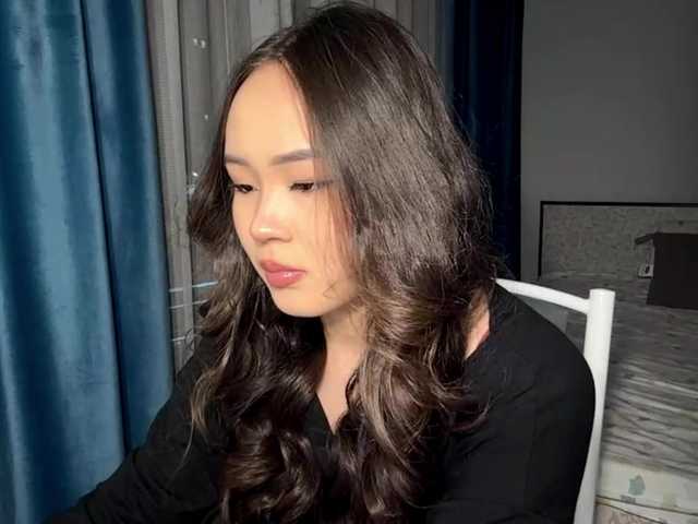 LatrishaAltigs's BongaCams show and profile