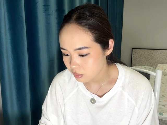 LatrishaAltigs's BongaCams show and profile