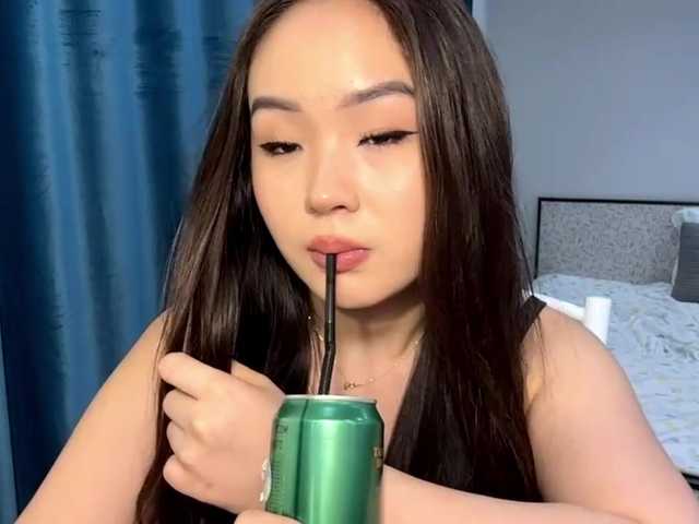 LatrishaAltigs's BongaCams show and profile