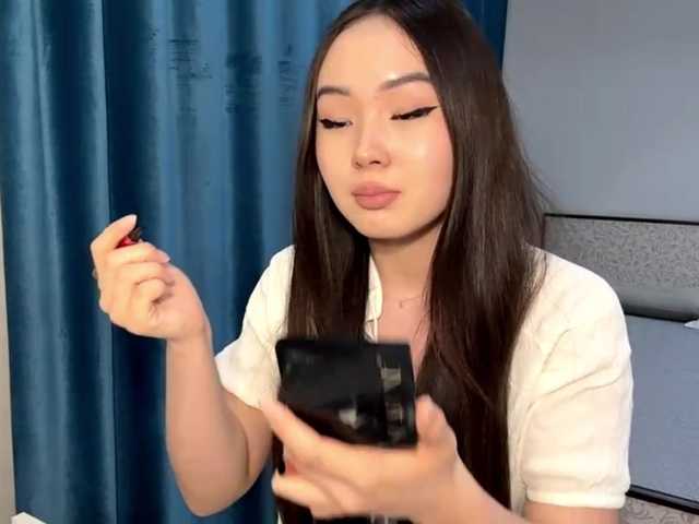 LatrishaAltigs's BongaCams show and profile