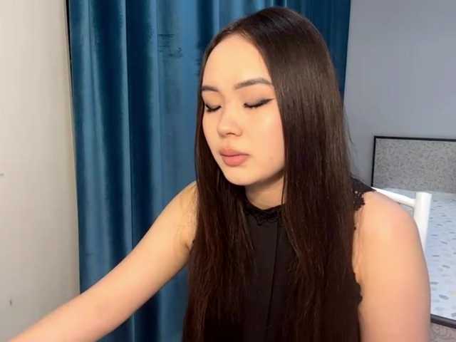 LatrishaAltigs's BongaCams show and profile