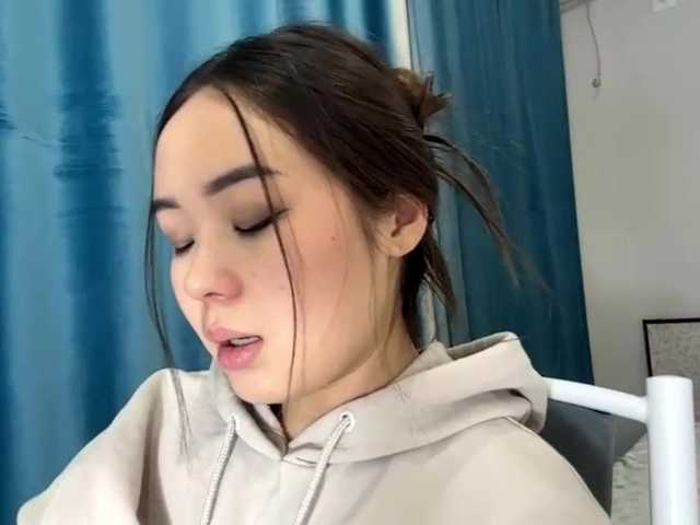 LatrishaAltigs's BongaCams show and profile