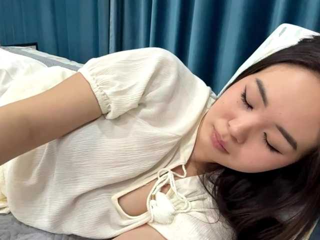 LatrishaAltigs's BongaCams show and profile