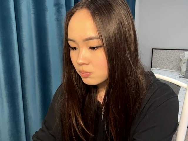 LatrishaAltigs's BongaCams show and profile