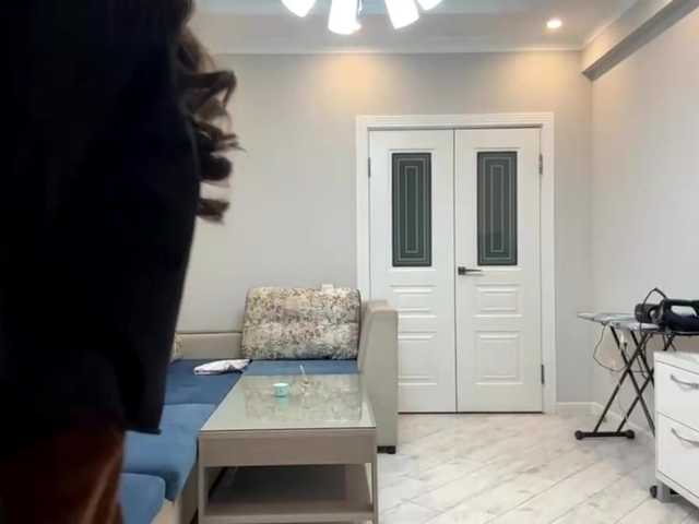 LatrishaAltigs's BongaCams show and profile