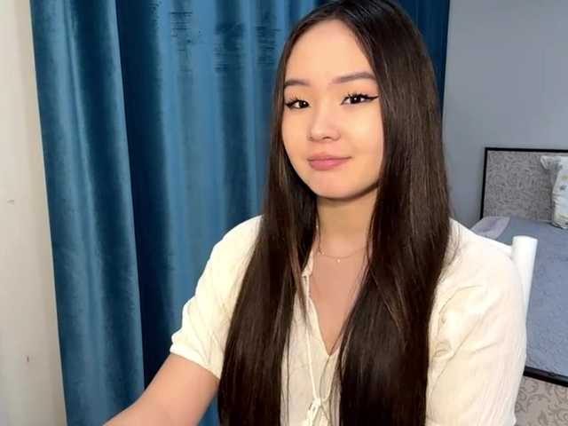 LatrishaAltigs's BongaCams show and profile