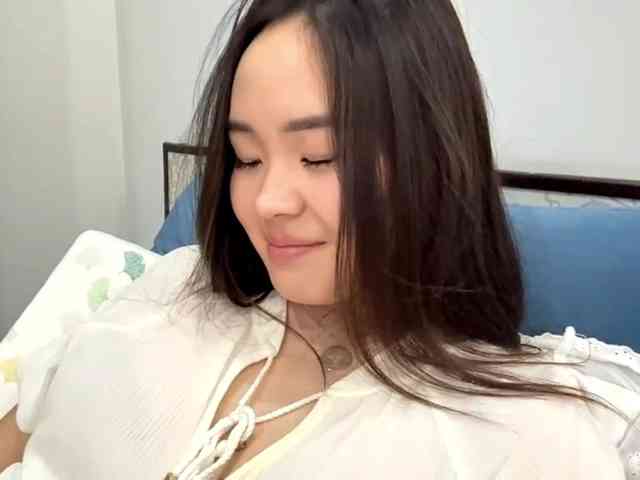 LatrishaAltigs webcam