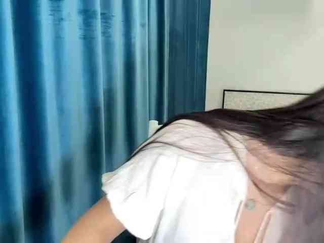 LatrishaAltigs webcam