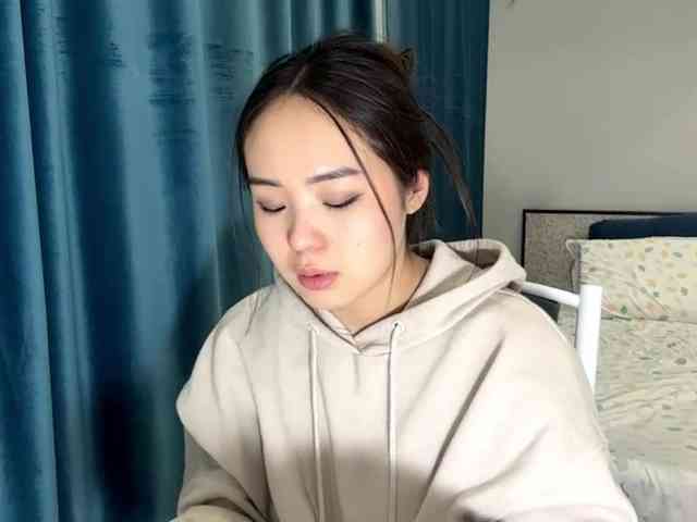 LatrishaAltigs webcam