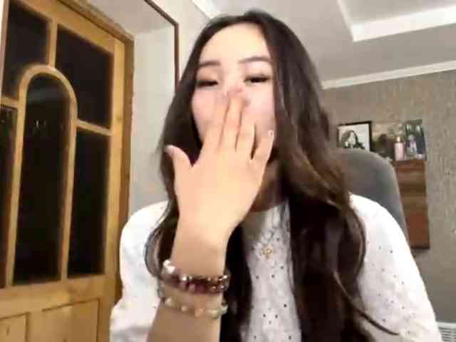 LatrishaAltigs webcam