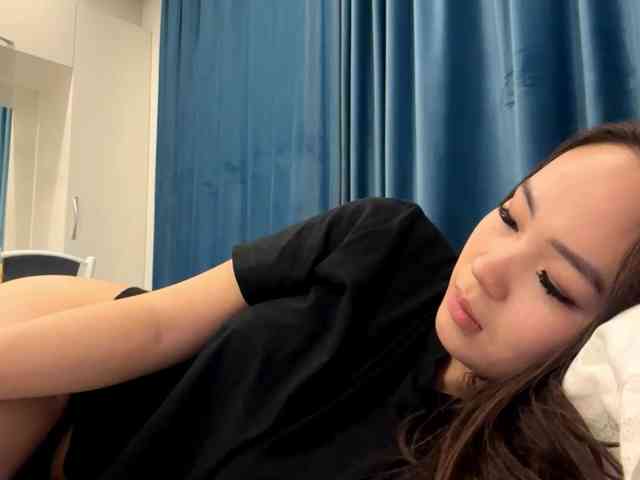 LatrishaAltigs webcam