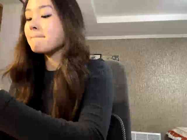 LatrishaAltigs webcam