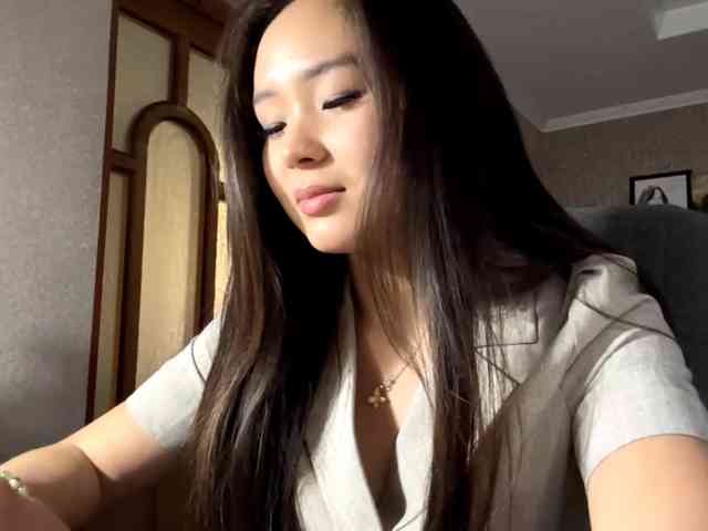 LatrishaAltigs webcam