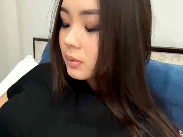 LatrishaAltigs webcam