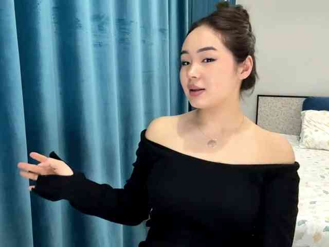 LatrishaAltigs webcam