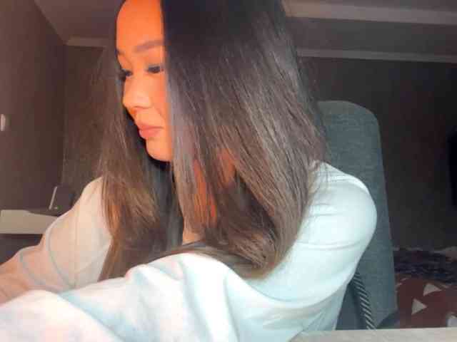 LatrishaAltigs webcam