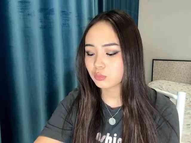 LatrishaAltigs webcam