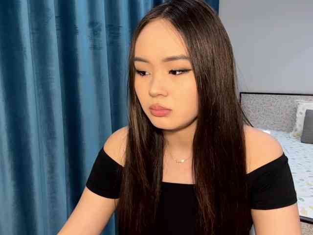 LatrishaAltigs webcam