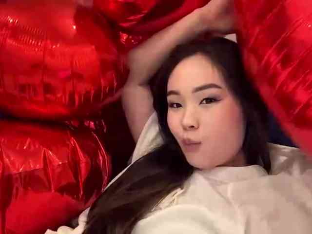 LatrishaAltigs webcam