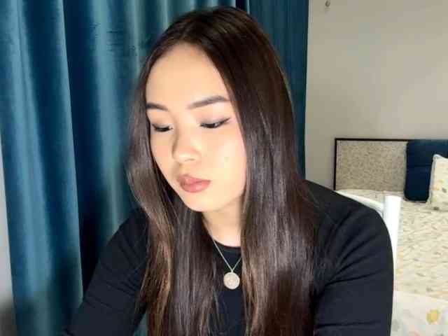 LatrishaAltigs webcam