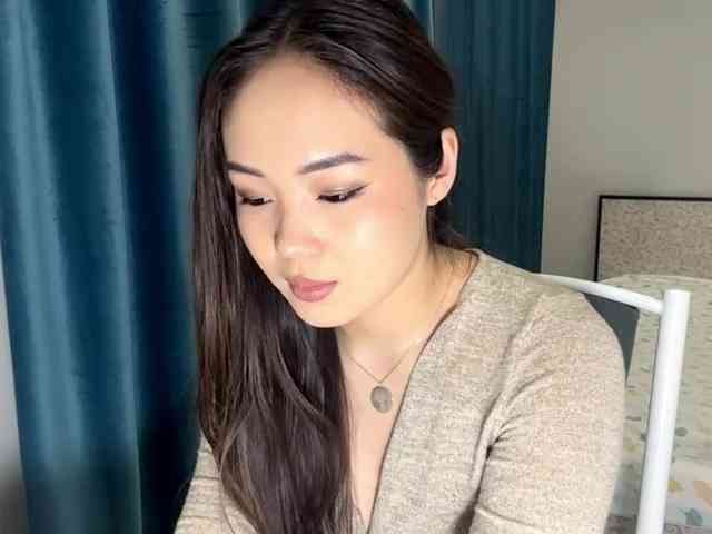 LatrishaAltigs webcam