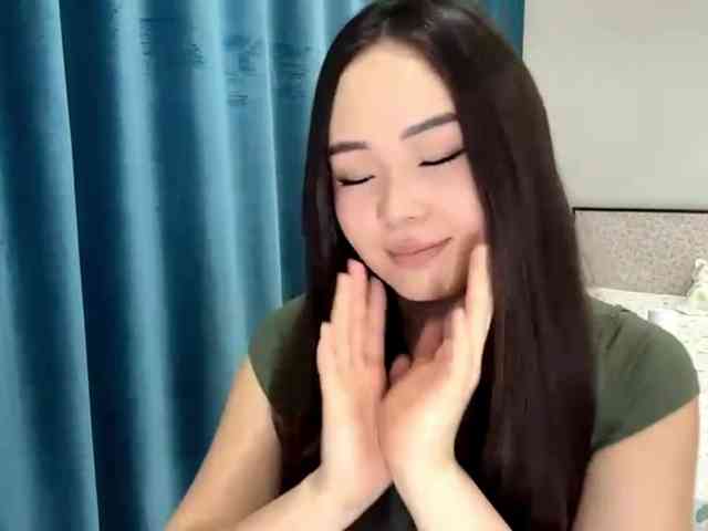 LatrishaAltigs webcam