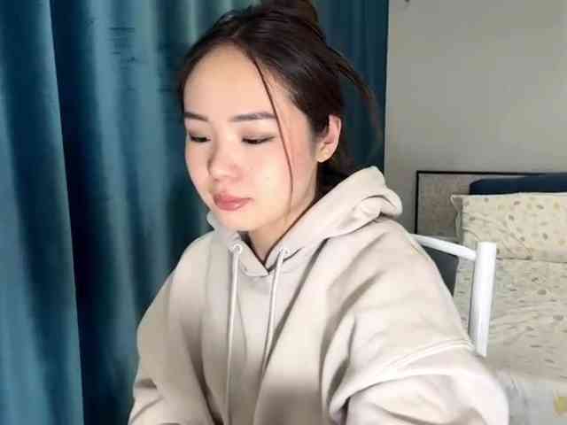 LatrishaAltigs webcam