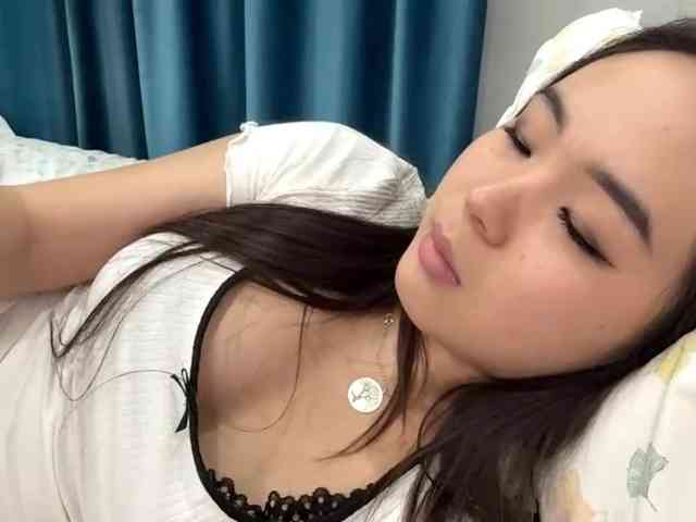 LatrishaAltigs webcam